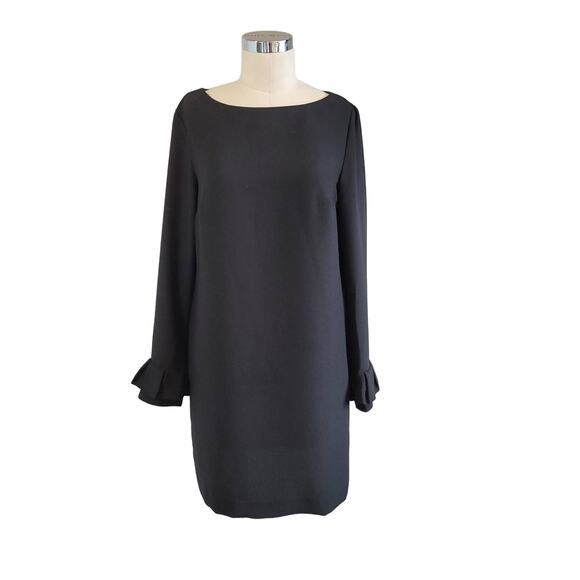 Banana Republic Button-Back Closure Ruffle Cuff Shift Dress Pockets Size 4 LBD - Picture 2 of 10